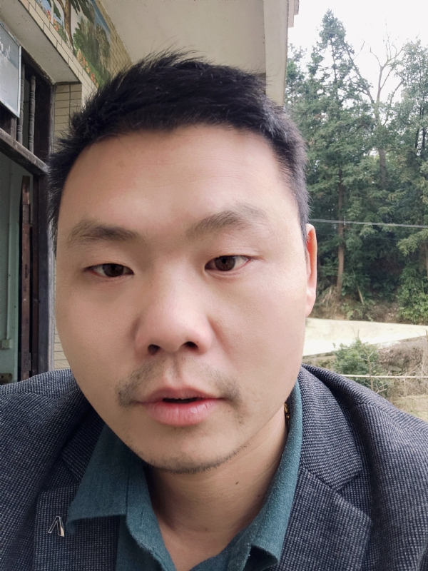 曾小焱的第一张照片--安阳相亲服务中心