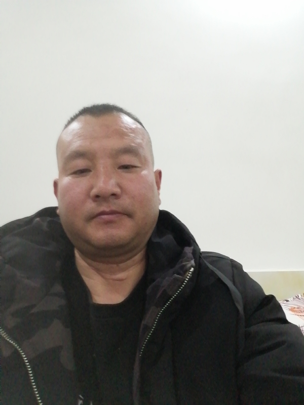 肖小江的第一张照片--安阳相亲服务中心