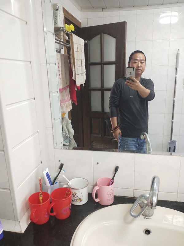 半世人间的第二张照片--安阳相亲服务中心