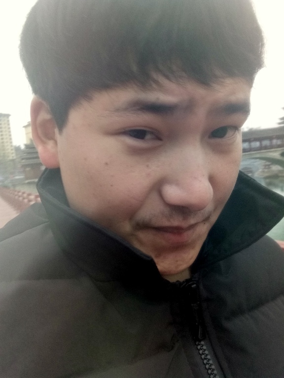 侗族青年作家超超的第二张照片--安阳相亲服务中心