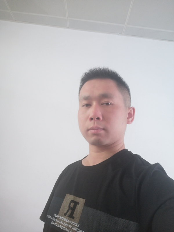 孤独的狼的第一张照片--安阳相亲服务中心