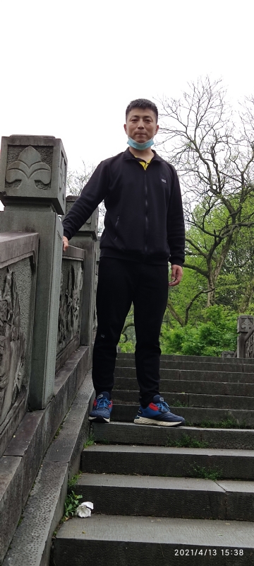 翁的第一张照片--安阳相亲服务中心