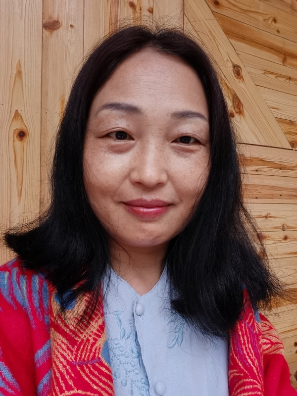 天山雪莲的第一张照片--安阳相亲服务中心