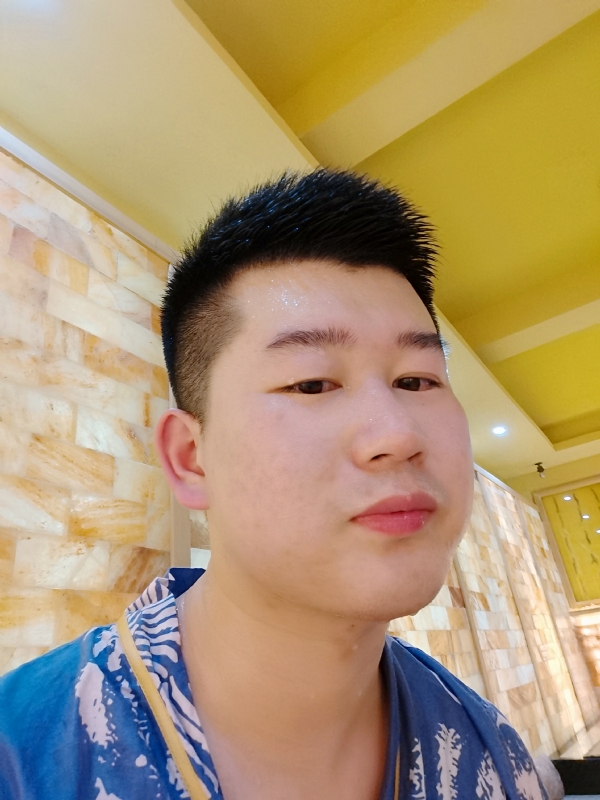 六月与阿十二的第一张照片--安阳相亲服务中心