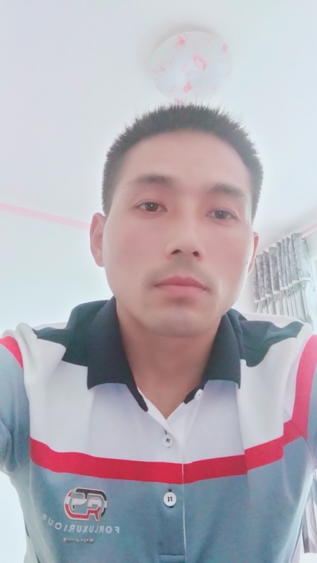 染红尘世的第一张照片--安阳相亲服务中心