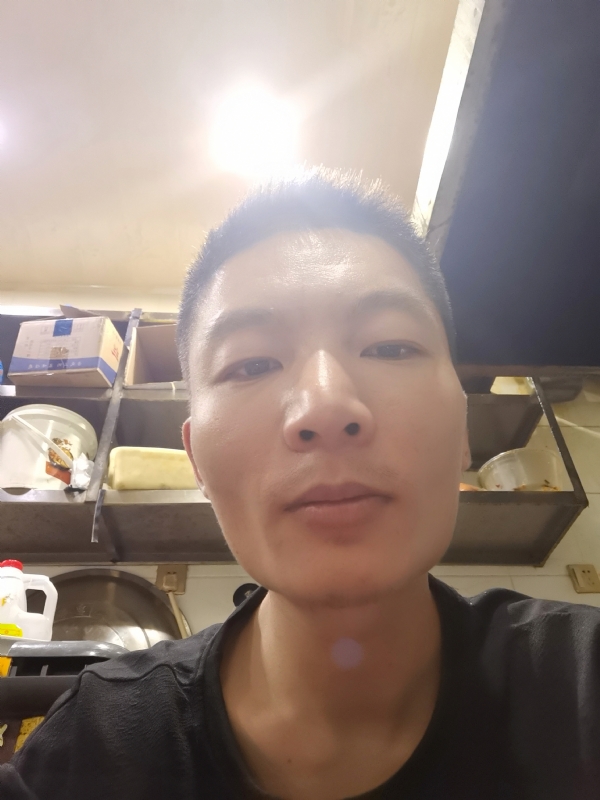 邹先生的第一张照片--安阳相亲服务中心