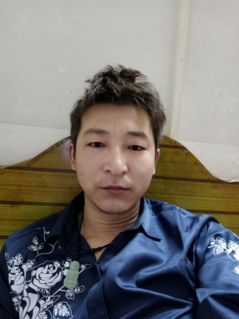 时光的第一张照片--安阳相亲服务中心