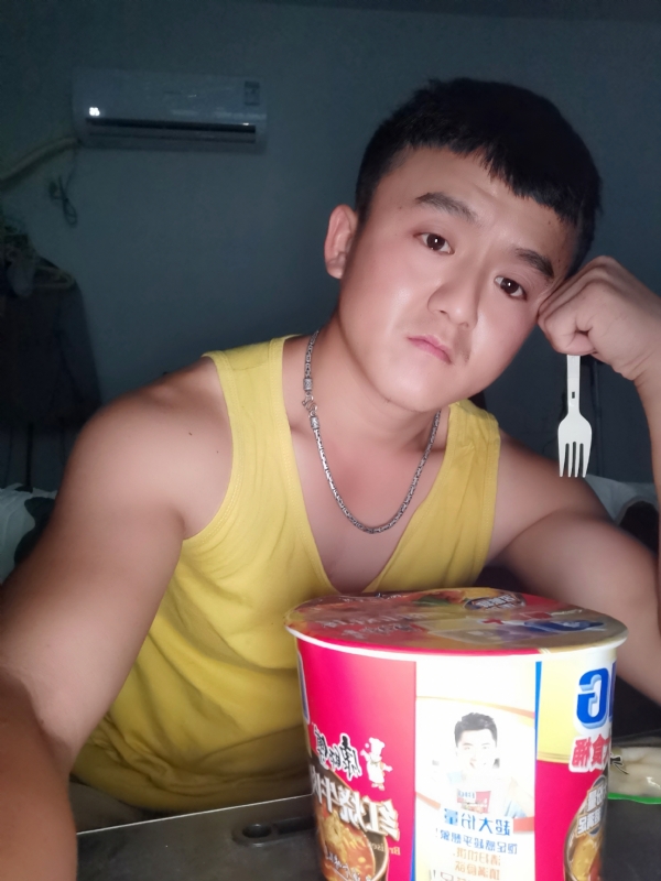 飞飞的第三张照片--安阳相亲服务中心