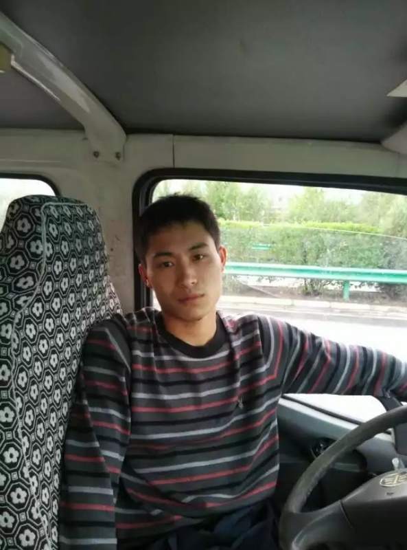 桦树林的第一张照片--安阳相亲服务中心