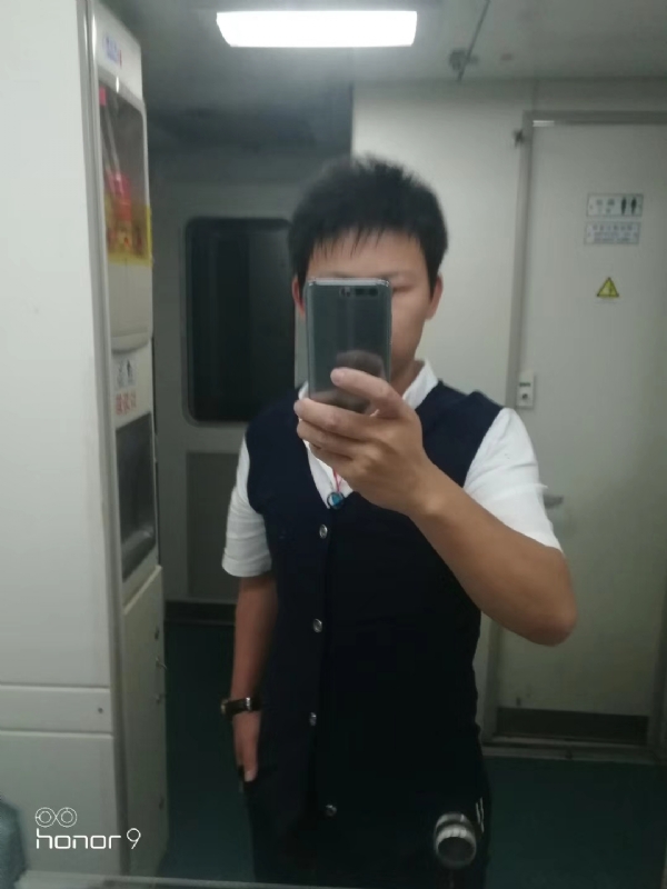 阳光下de幸福的第一张照片--安阳相亲服务中心