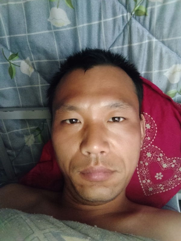 弘扬的第一张照片--安阳相亲服务中心