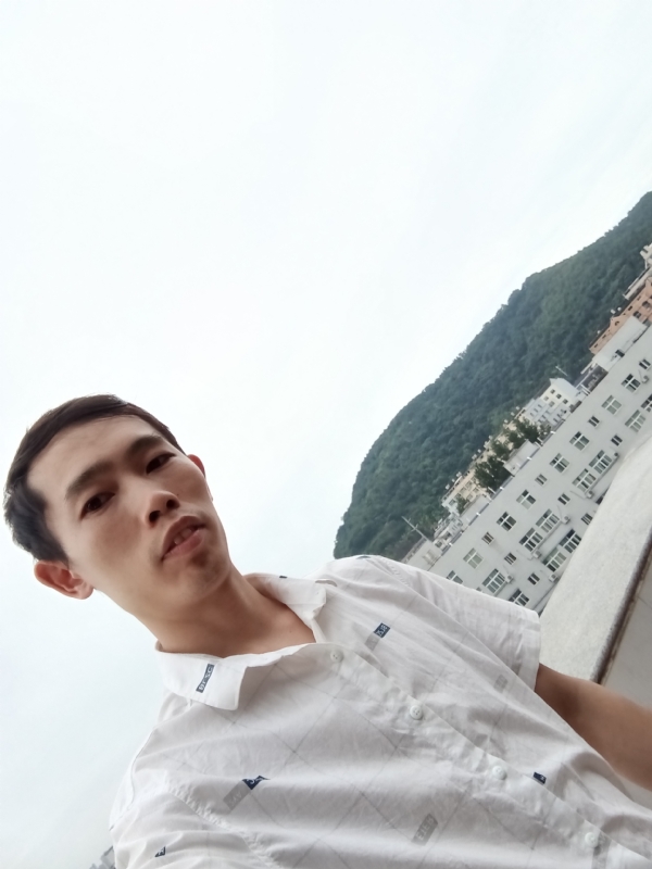 会飞的鱼的第一张照片--安阳相亲服务中心