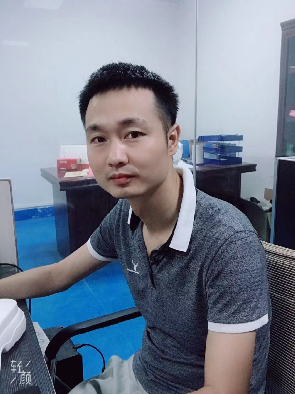 不忘初心的第一张照片--安阳相亲服务中心