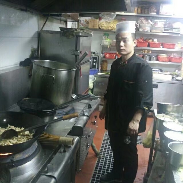 珍惜才配拥有的第一张照片--安阳相亲服务中心