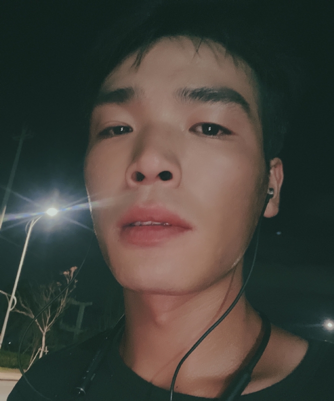 满船清梦压星河的第一张照片--安阳相亲服务中心