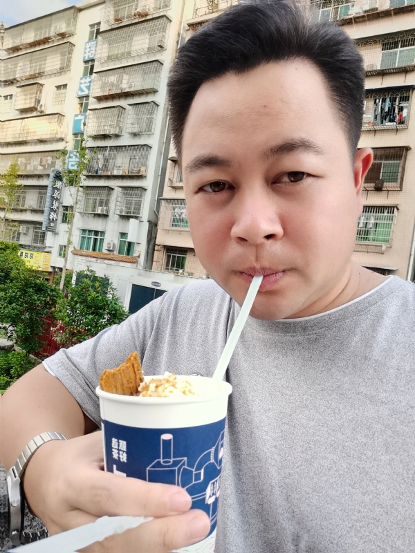 K金o的第一张照片--安阳相亲服务中心