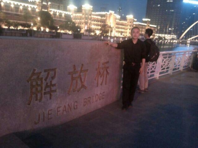 海阔天空的第一张照片--安阳相亲服务中心