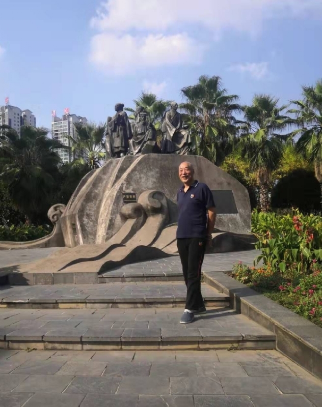 笨笨男的第一张照片--安阳相亲服务中心