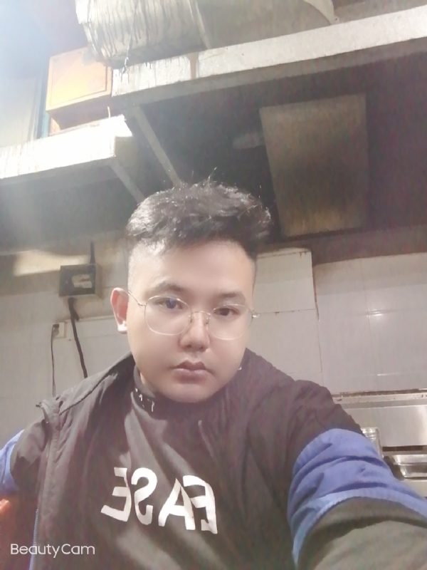 棒哥的第二张照片--安阳相亲服务中心