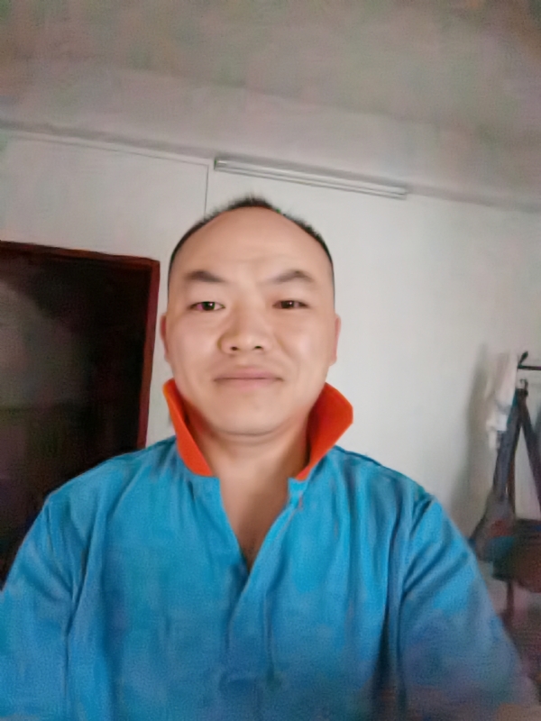 与子携老的第四张照片--安阳相亲服务中心