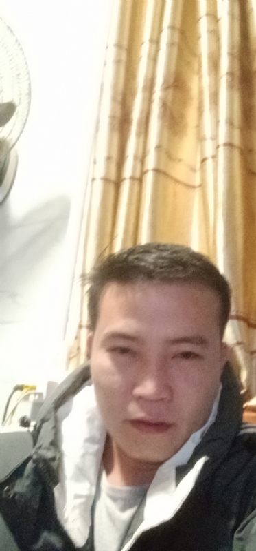 一个人的烟火的第一张照片--安阳相亲服务中心