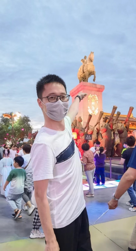 一休哥的第一张照片--安阳相亲服务中心