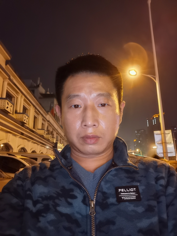 偷偷说的第一张照片--安阳相亲服务中心