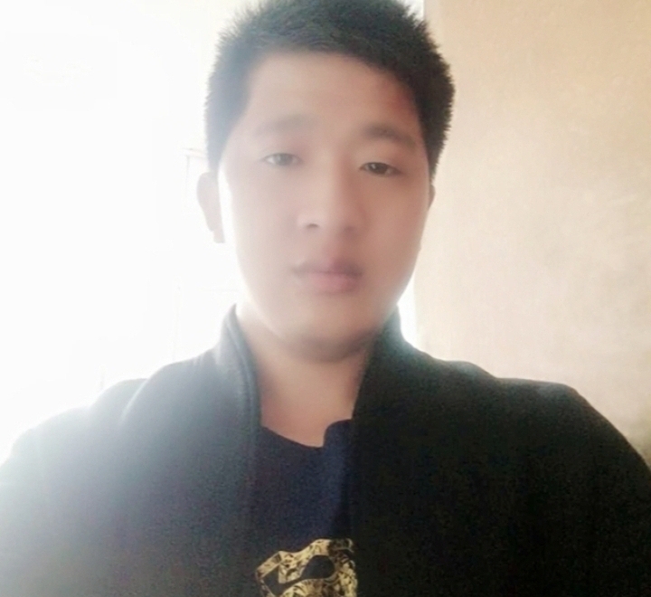 形影不离的第一张照片--安阳相亲服务中心