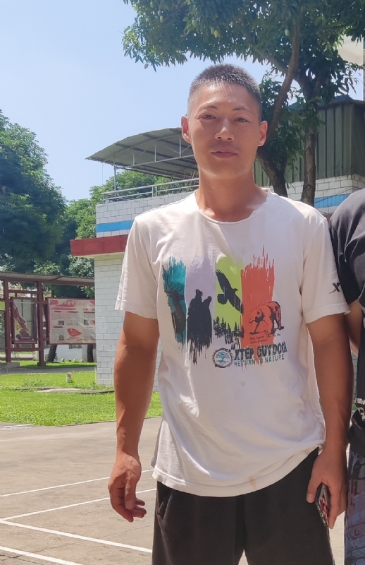 孤鹰的第一张照片--安阳相亲服务中心