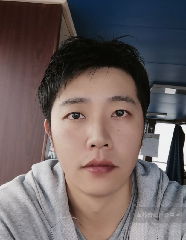 不太帅的男人的第一张照片--安阳相亲服务中心