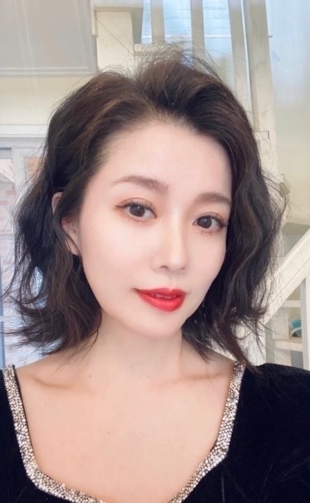 束負的第一张照片--安阳相亲服务中心