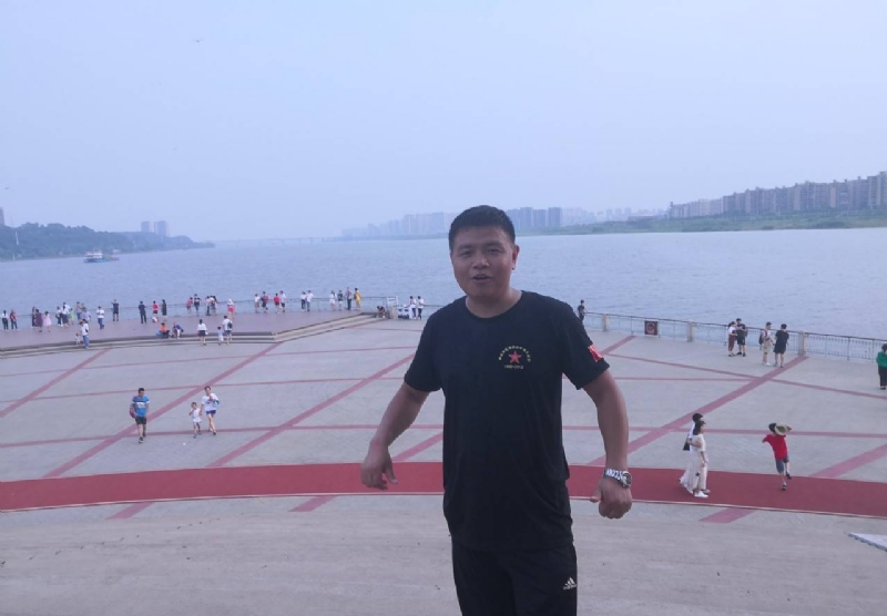 曾经心疼的我的第一张照片--安阳相亲服务中心