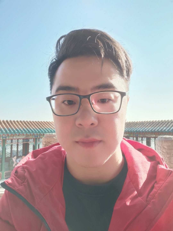 不爱吃竹子的小熊的第一张照片--安阳相亲服务中心