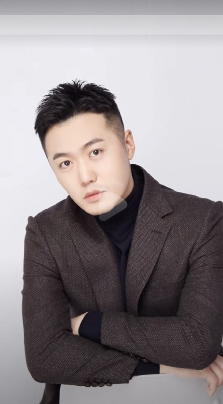 杨天枭的第一张照片--安阳相亲服务中心