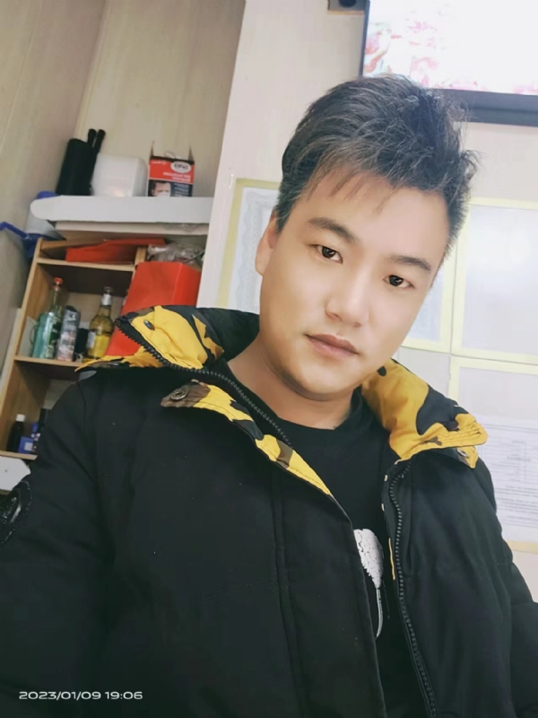 孤酒枕愁眼眠的第一张照片--安阳相亲服务中心