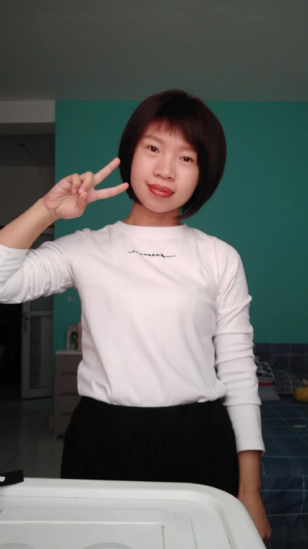 向日葵的第一张照片--安阳相亲服务中心