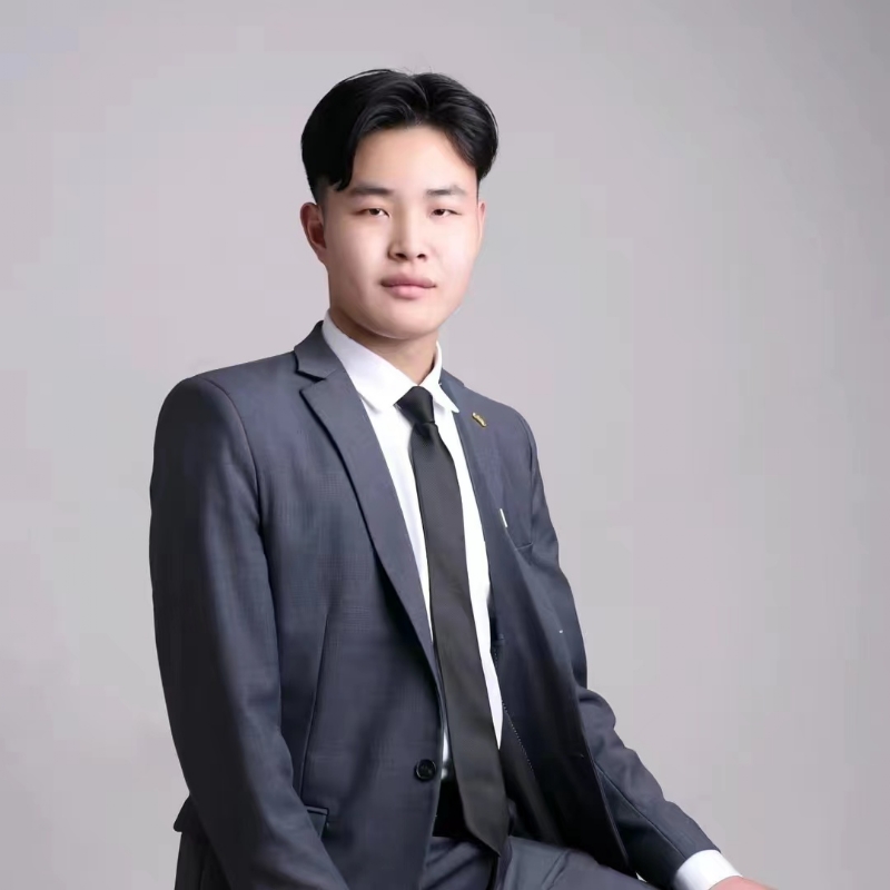 孤独的狼的第一张照片--安阳相亲服务中心