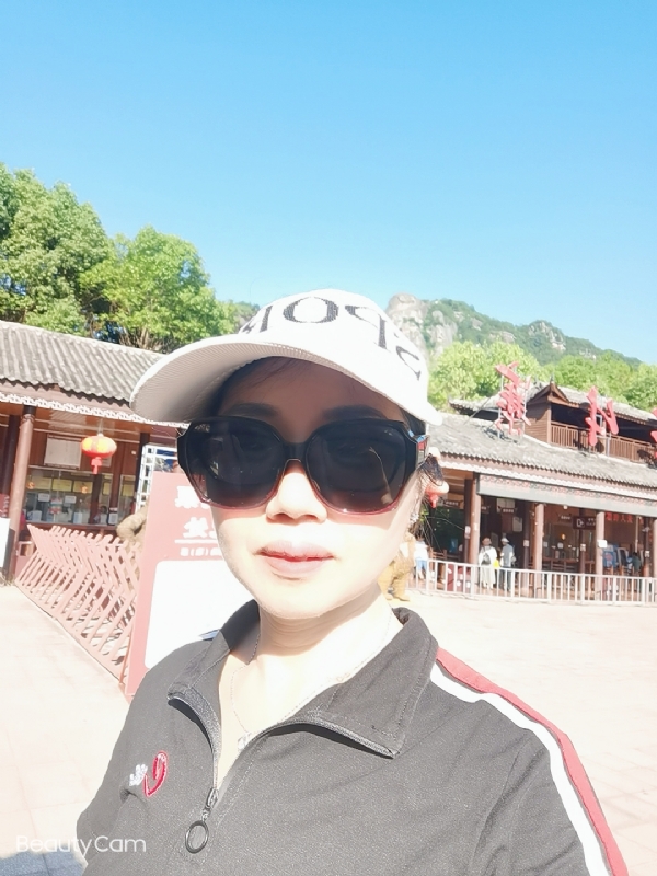 山百合的第一张照片--安阳相亲服务中心