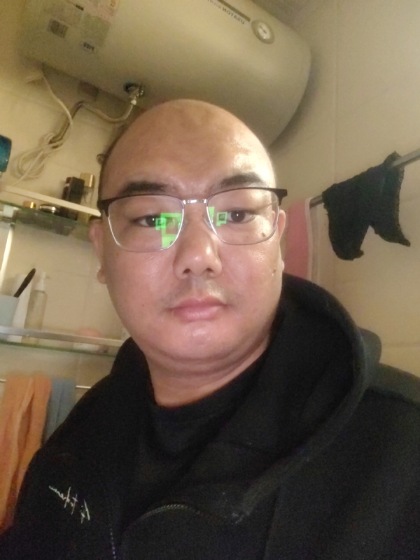 小胖子的第一张照片--安阳相亲服务中心