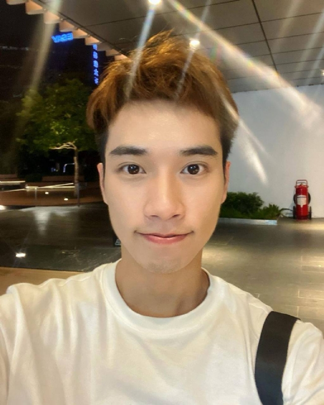 油菜花的第一张照片--安阳相亲服务中心