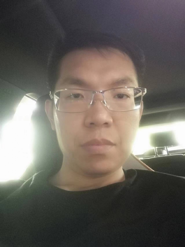 小黑包的第二张照片--安阳相亲服务中心