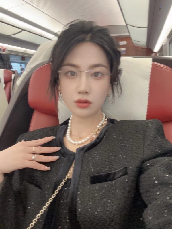 Alma的第三张照片--安阳相亲服务中心