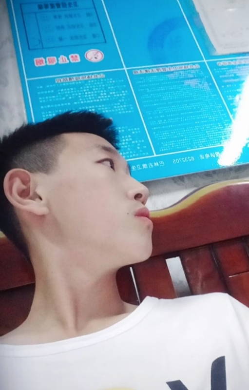 高一名的第二张照片--安阳相亲服务中心