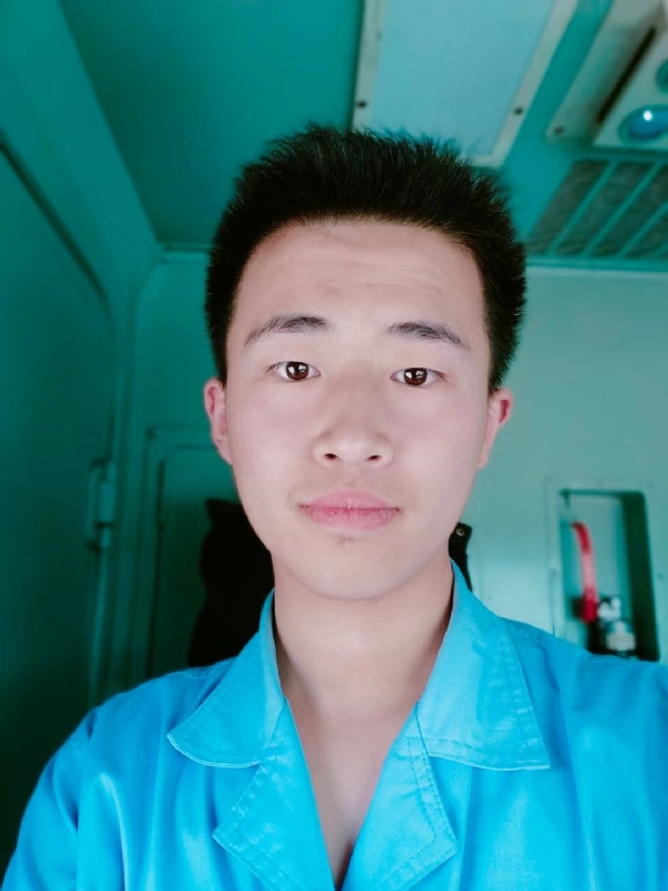 生而为人的第四张照片--安阳相亲服务中心