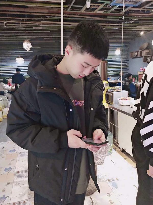 小赵的第一张照片--安阳相亲服务中心