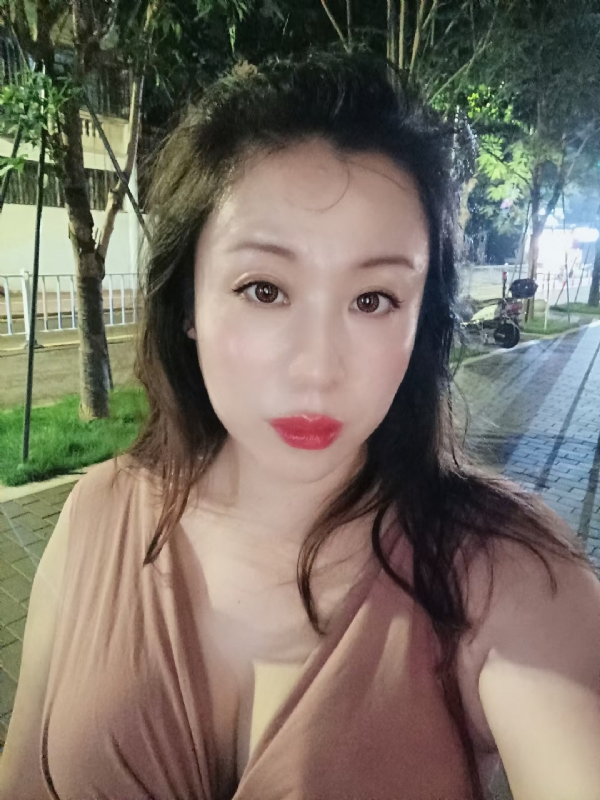 叶子青青的第一张照片--安阳相亲服务中心