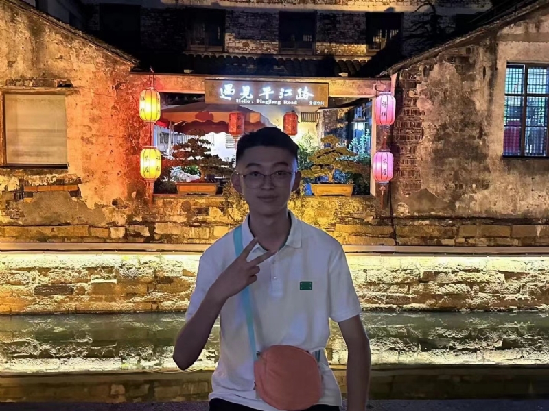 李四的第一张照片--安阳相亲服务中心