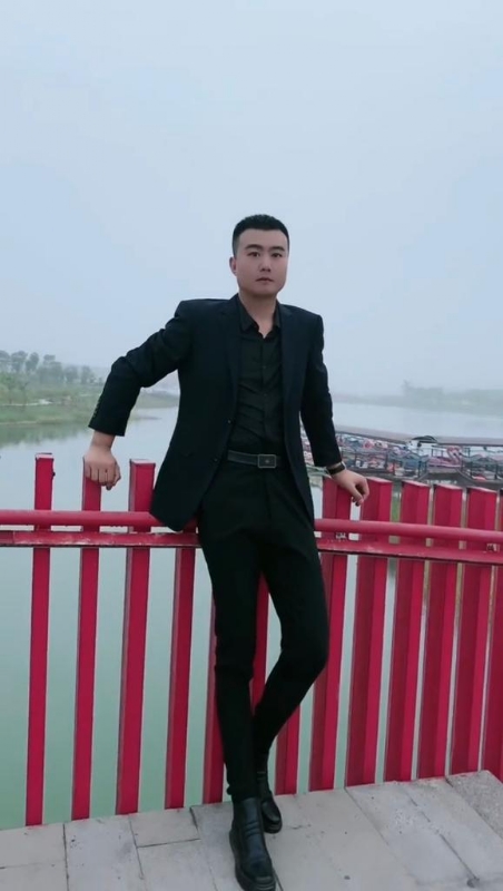 Albert的第一张照片--安阳相亲服务中心