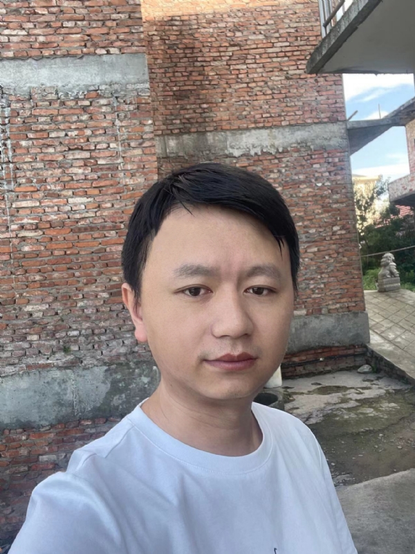 行人的第一张照片--安阳相亲服务中心