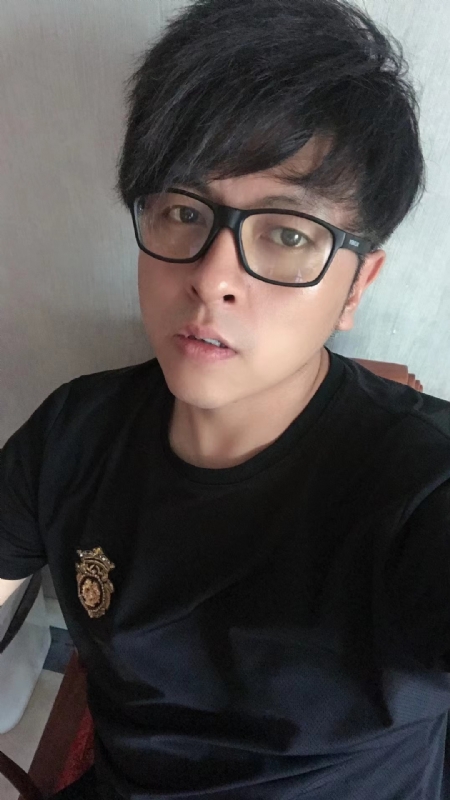 爱你永远不容易的第一张照片--安阳相亲服务中心